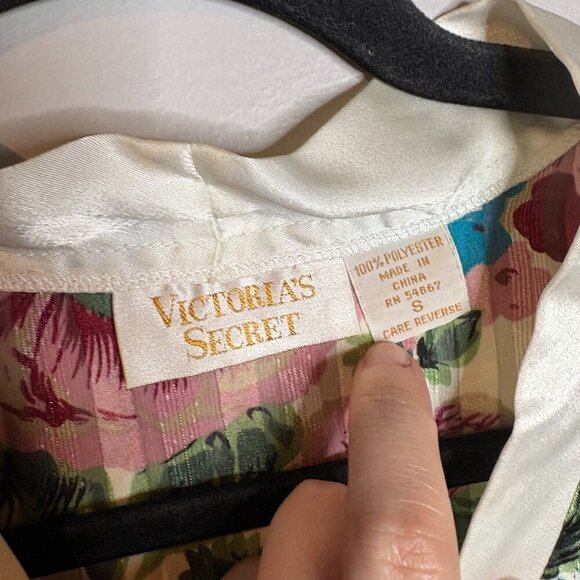 Vintage Victoria's Secret Gold Label striped floral oversized pajama top - Picture 3 of 5